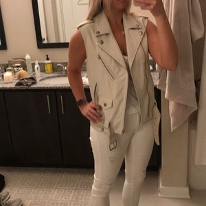 Laveer leather vest 4